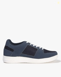 Men Low-Top Lace-Up Sneakers