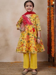pspeaches Girls Printed Kurta Set