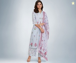 Women Guldasta Print Kurta Pant Set with Dupatta (Available in Plus Si