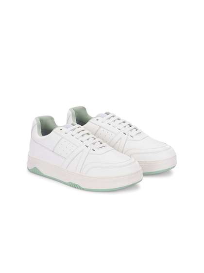 Roadster Women Casual Sneakers