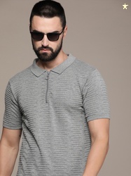 Roadster Men Polo Collar T-shirt