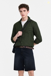 Snitch Men Slim Fit Solid Spread Collar Casual Shirt