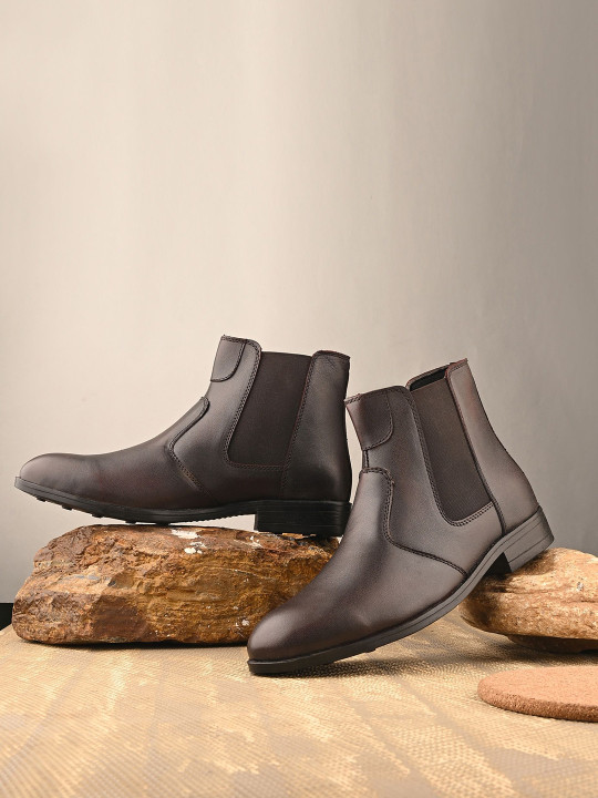 Roadster The Lifestyle Co Men Leather Chelsea Boots