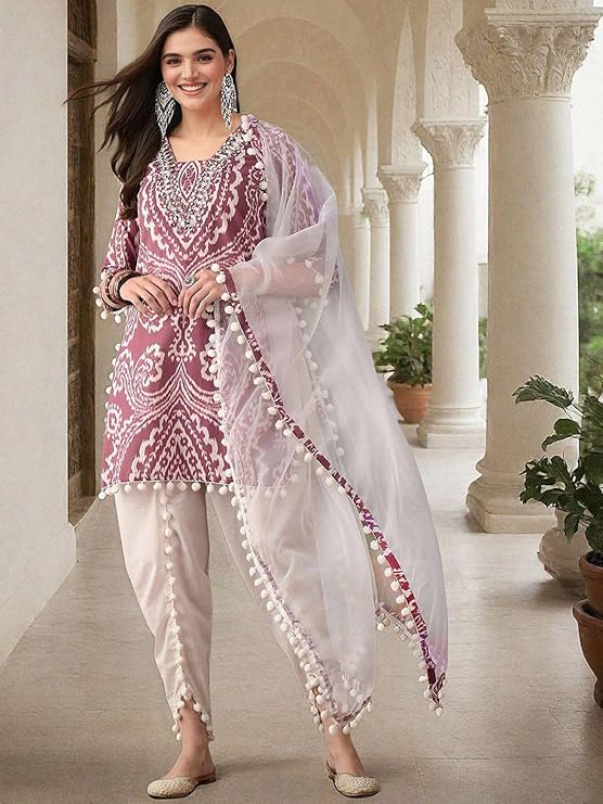 ishin Women Fushia Cotton Blend 3Pcs Kurta Set
