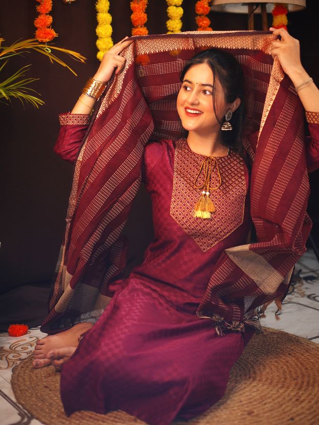 Tibra Attire Women Cotton Blend Kurta Pant Dupatta Set